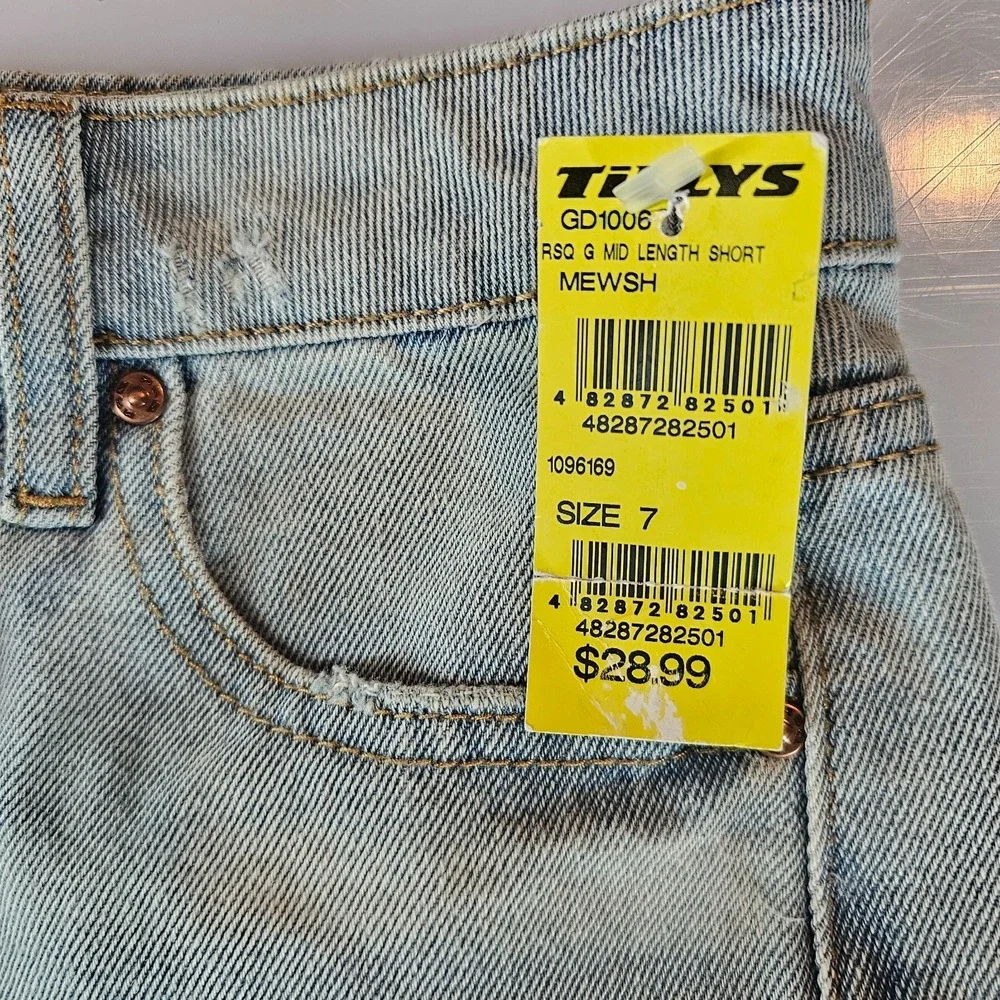 RSQ Girl Denim Shorts 7 Mid Length Short Fray Tilly Med Wash GD1006 NWT - Picture 13 of 13